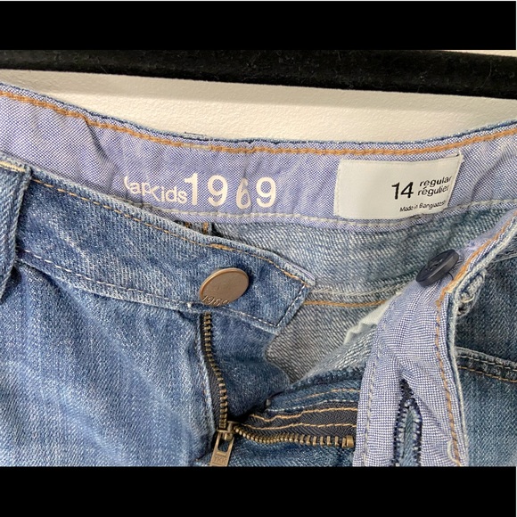 GapKids Medium Blue “Jean” Shorts - Size 14 regular - Picture 5 of 9